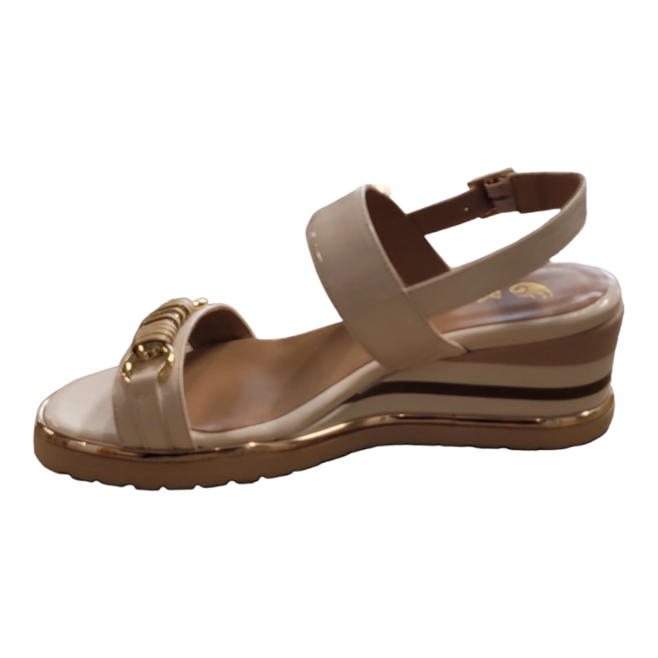 PATENT LEATHER SANDAL