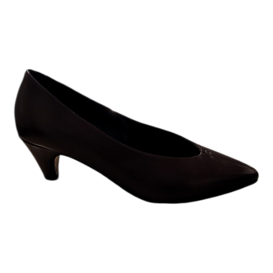 Burgundy high-heeled shoe on a white background