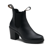 BLUNDSTONE