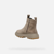 Tauper Chelsea boot with a platform sole on a white background