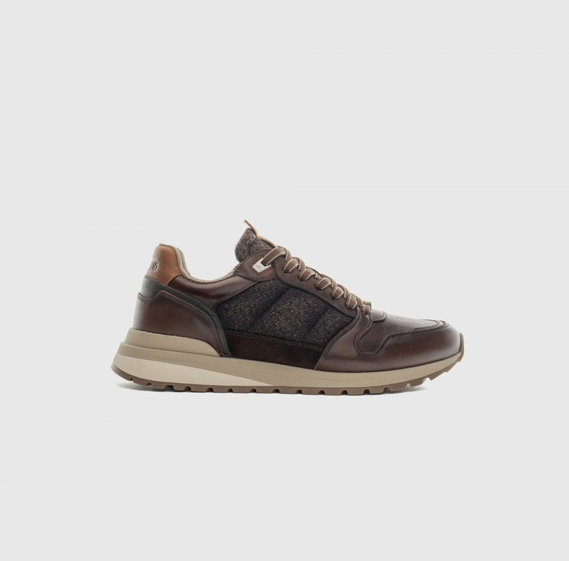 AMBITIOUS BROWN TRAINERS