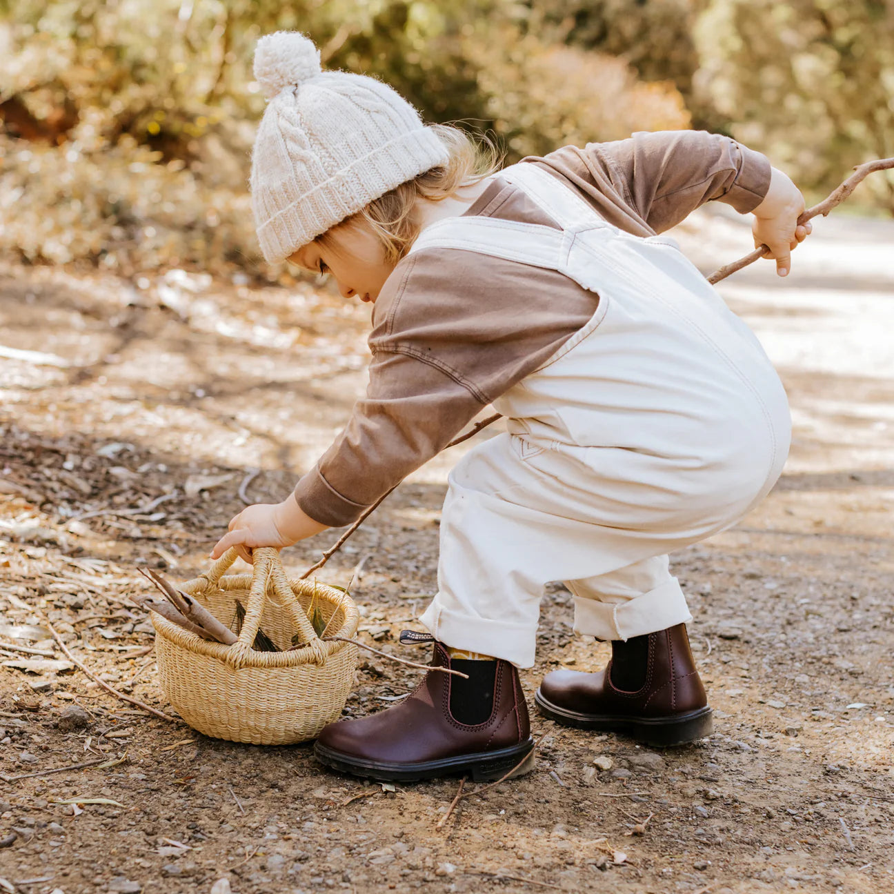 kids_lifestyle1_2592_1500x1500_ec72128d-6e99-49d1-b602-b4c3b56e740d_1296x_jpg.webp