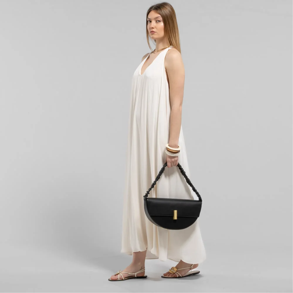 ITALIAN LEATHER CRECENT HANDBAG